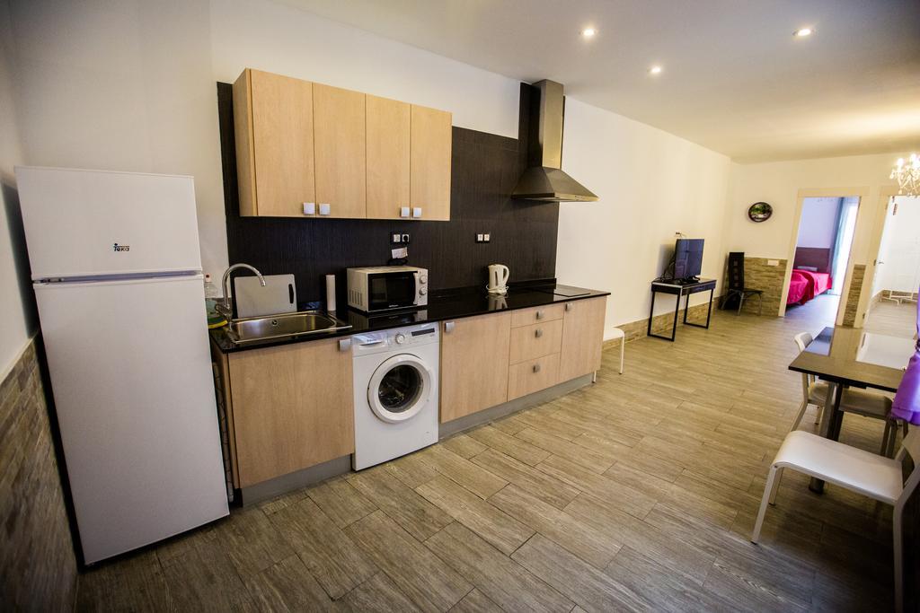 Apartamentos Bcntourism Pineda de Mar Extérieur photo